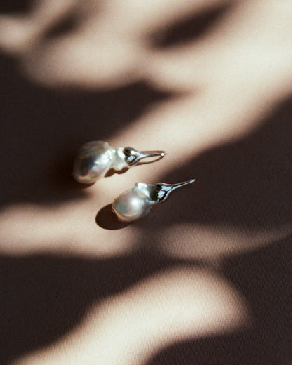 Acacia-Earrings-Over-the-Sea-numikyiv