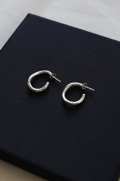lia-earrings_silver_numi_kyiv